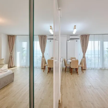 Appartement Tgm Sunrise View - Infinity Pool & Năvodari