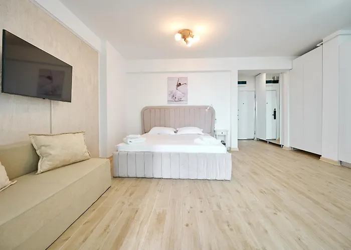 Tgm Sunrise View In Infinity Pool & * Năvodari