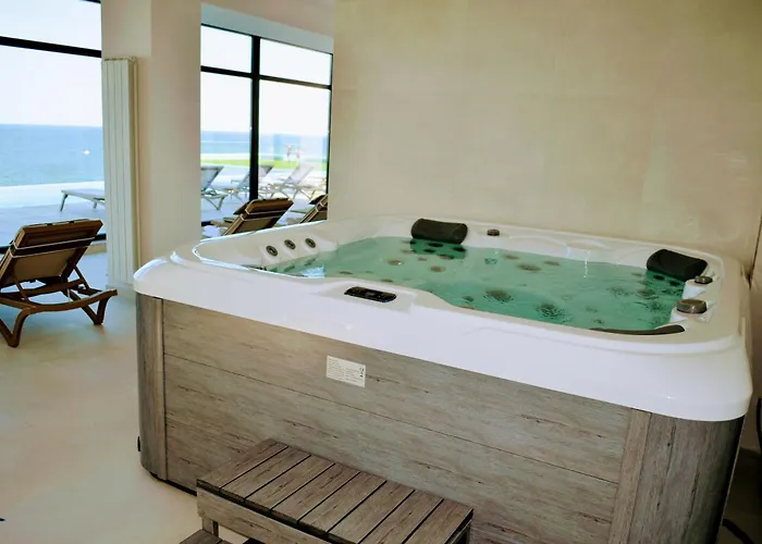 Tgm Sunrise View In Infinity Pool & Apartmán Năvodari