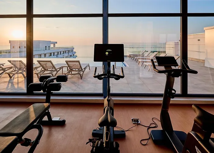 Tgm Sunrise View In Infinity Pool & * Năvodari