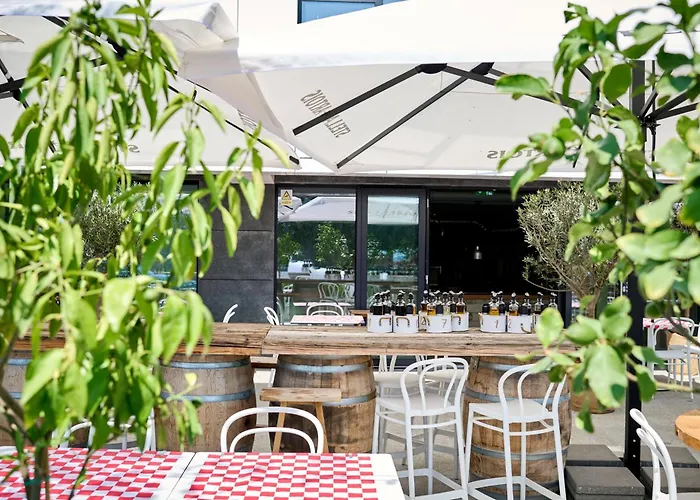 Tgm Sunrise View In Infinity Pool & * Năvodari